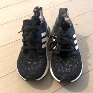 Adidas Ultra Boost Sneakers in Black/Pink 6.5